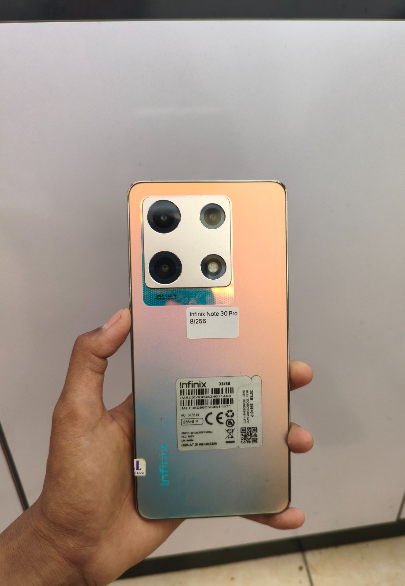 Infinix Note 30 Pro 8/256 GB Second Hp+Cas
