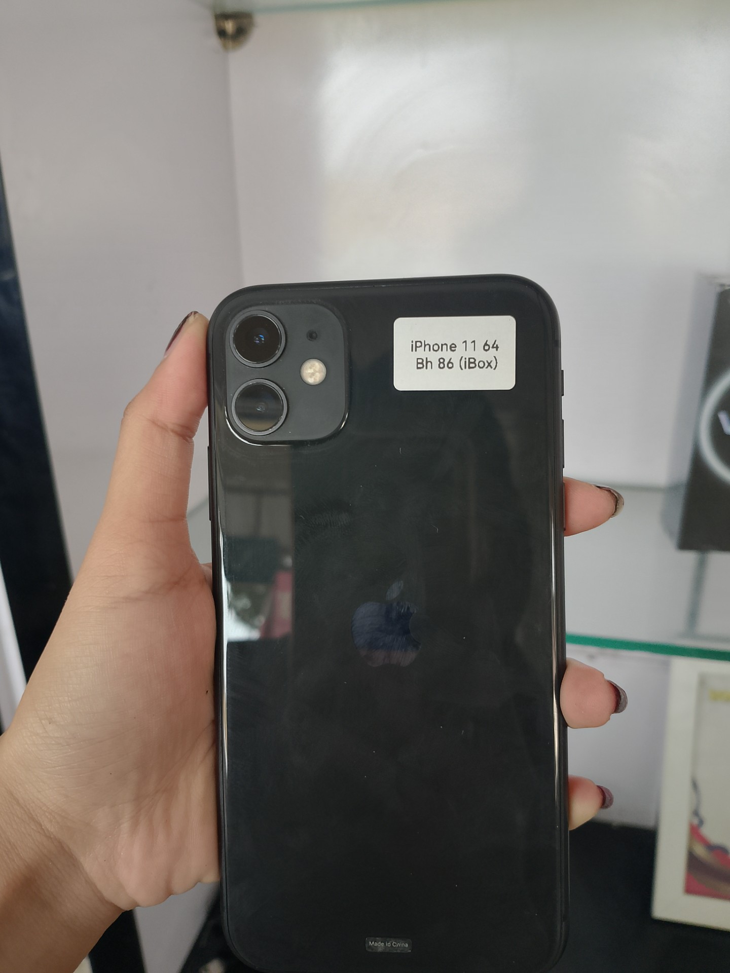 iPhone 11 64 GB Second iBox Fullset